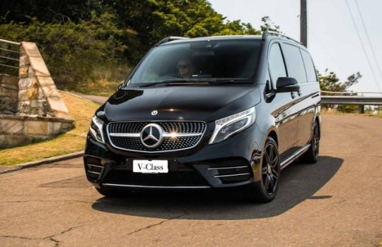 Mercedes Benz V250 black for airport transfers and weddings